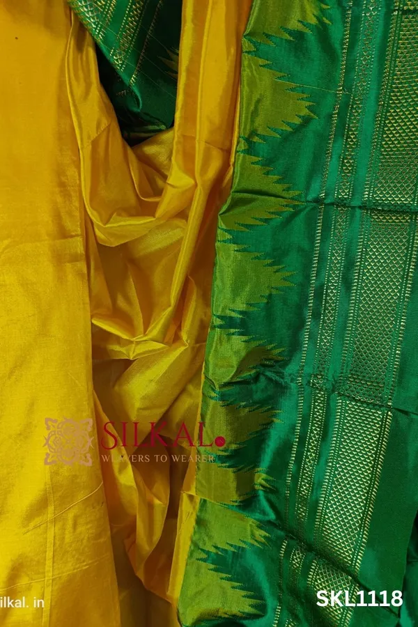 Pure_Silk_Ilkal_Handloom_Saree_Saree_Code-_SKL1592