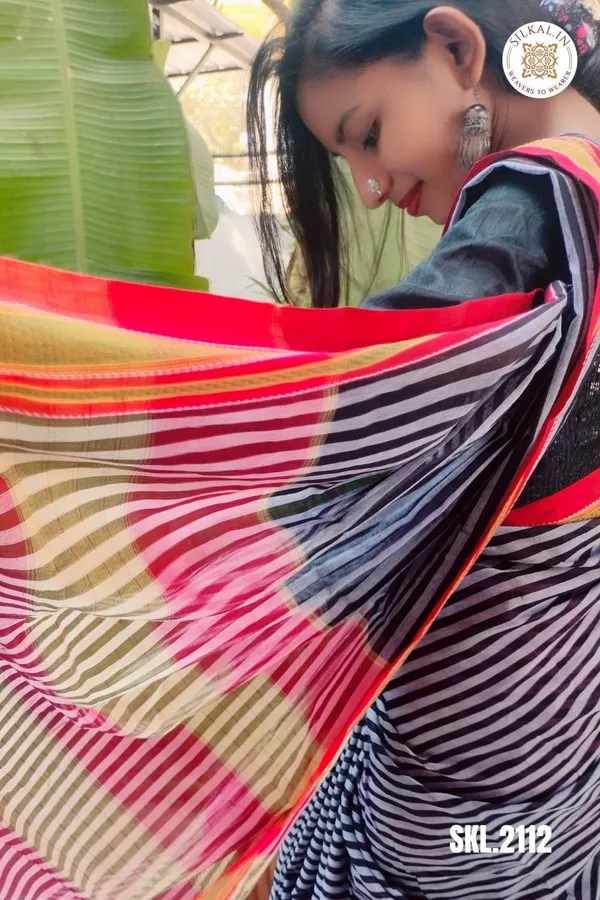 Patteda_Anchu_Stripe_With_Chikki_Paras_Border_Saree_Code-_SKL1536