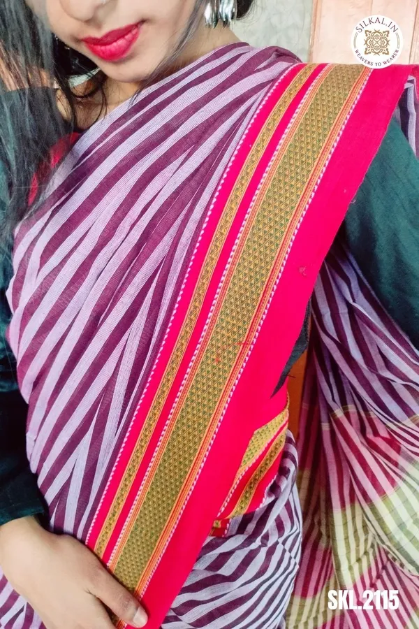 Patteda_Anchu_Stripe_With_Chikki_Paras_Border_Saree_Code-_SKL1538