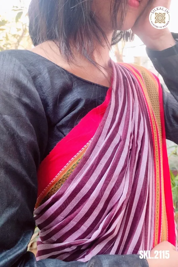 Patteda_Anchu_Stripe_With_Chikki_Paras_Border_Saree_Code-_SKL1538