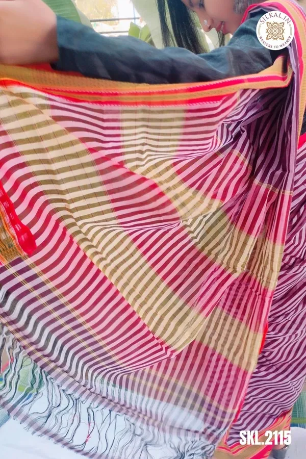 Patteda_Anchu_Stripe_With_Chikki_Paras_Border_Saree_Code-_SKL1538