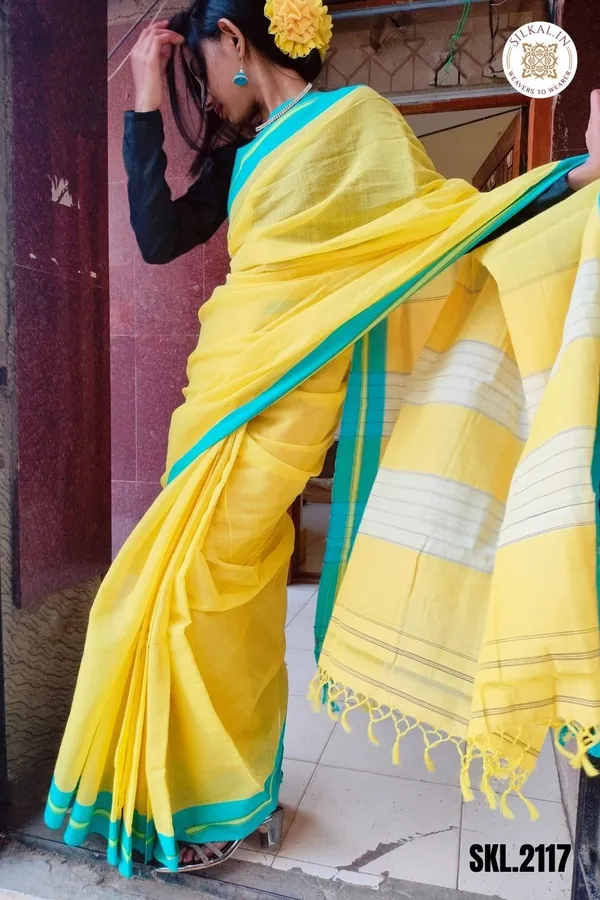 Patteda_Anchu_Plain_Design_With_Plain_Border_Saree_Code-_SKL1101