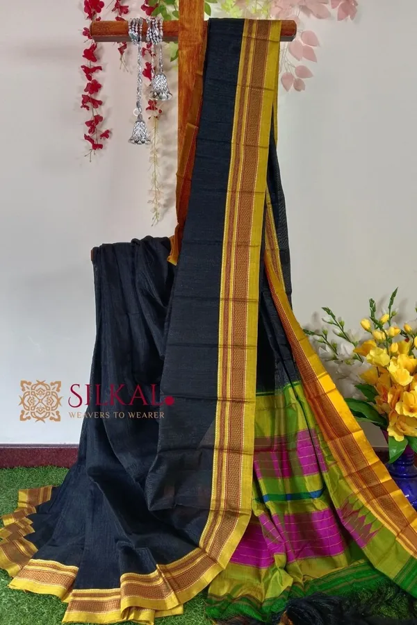 Ilkal_Handloom_Viscose_Cotton_Silk_Chikki_Paras_Border_Saree_Code-_SKL1410