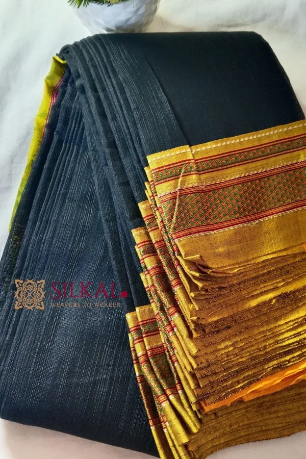 Ilkal_Handloom_Viscose_Cotton_Silk_Chikki_Paras_Border_Saree_Code-_SKL1410