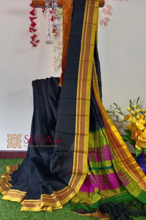 Ilkal_Handloom_Viscose_Cotton_Silk_Chikki_Paras_Border_Saree_Code-_SKL1410