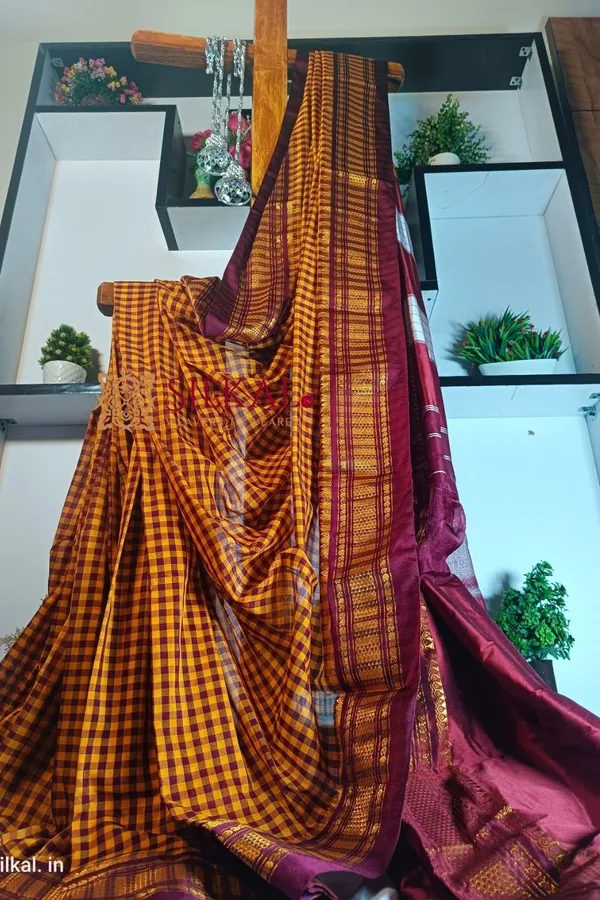 Ilkal_Small_Check_Cotton_Silk_Saree_Saree_Code-_SKL1122