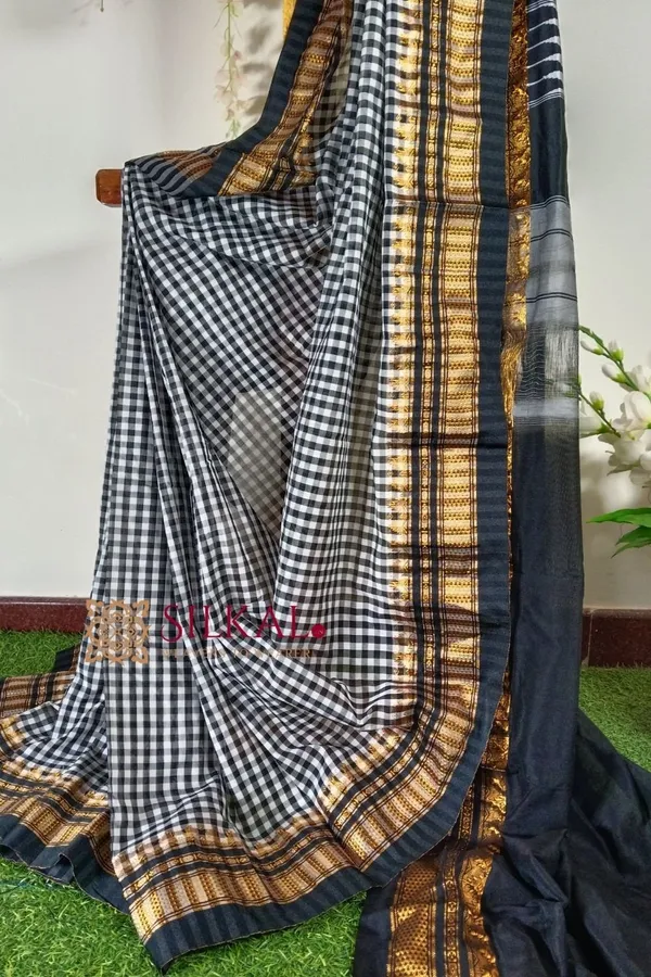 Ilkal_Small_Check_Cotton_Silk_Saree_Code-_SKL1052