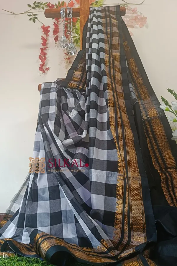 Ilkal_Cotton_Silk_Big_Checks_Saree_Code-_SKL1411