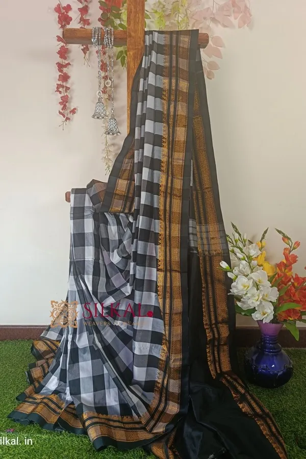 Ilkal_Cotton_Silk_Big_Checks_Saree_Code-_SKL1411