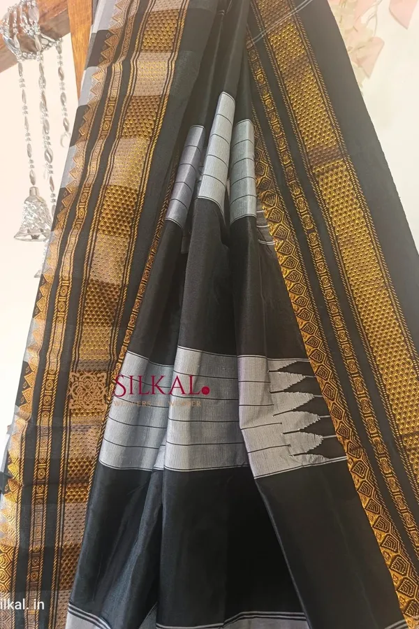 Ilkal_Cotton_Silk_Big_Checks_Saree_Code-_SKL1411