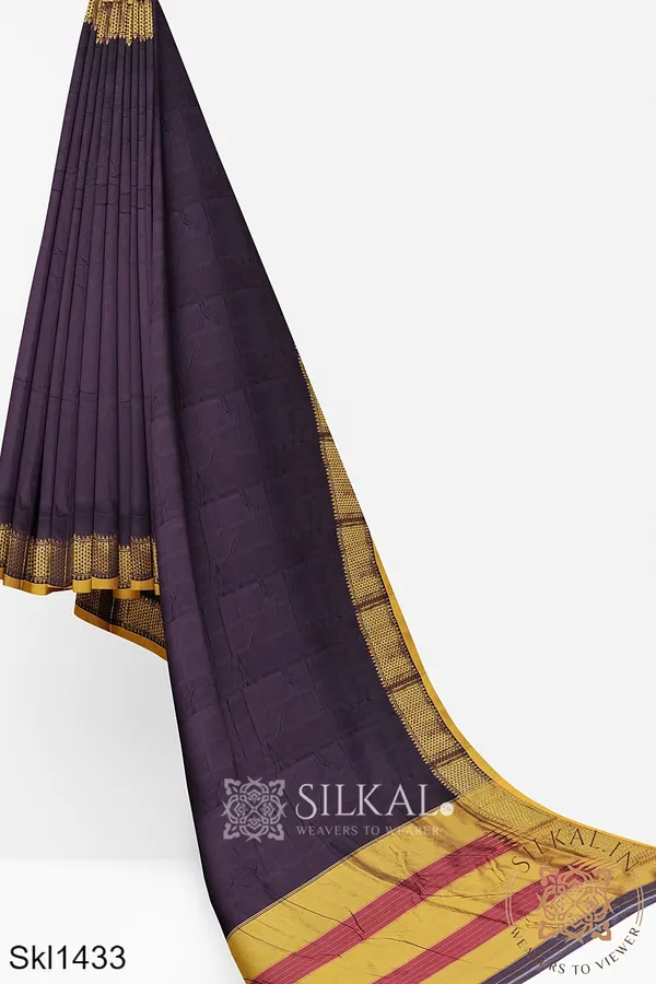 Ilkal_Embossed_With_Mercerized_Cotton_Saree_Code-_SKL1367