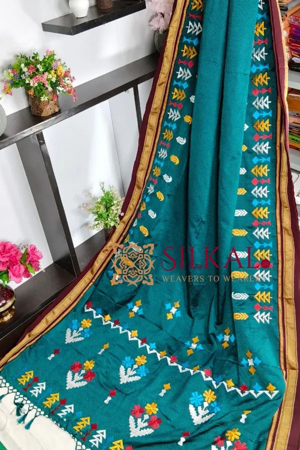 Traditional_Khun_Kasuti_Saree_SKL03928