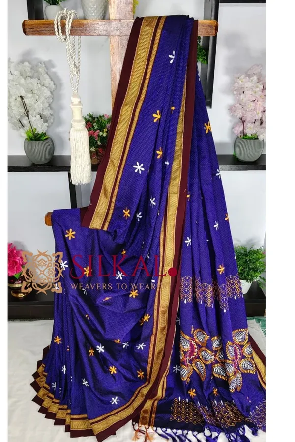 Traditional_Khun_Kasuti_Saree_SKL03932