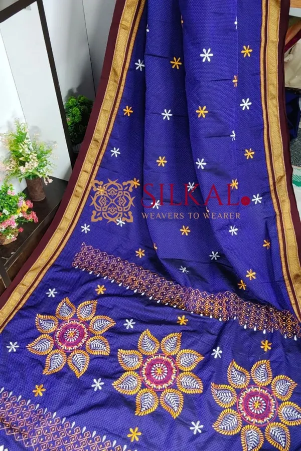 Traditional_Khun_Kasuti_Saree_SKL03932
