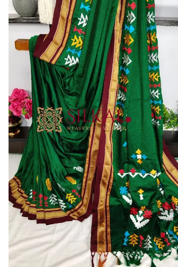 Traditional_Khun_Kasuti_Saree_SKL03933