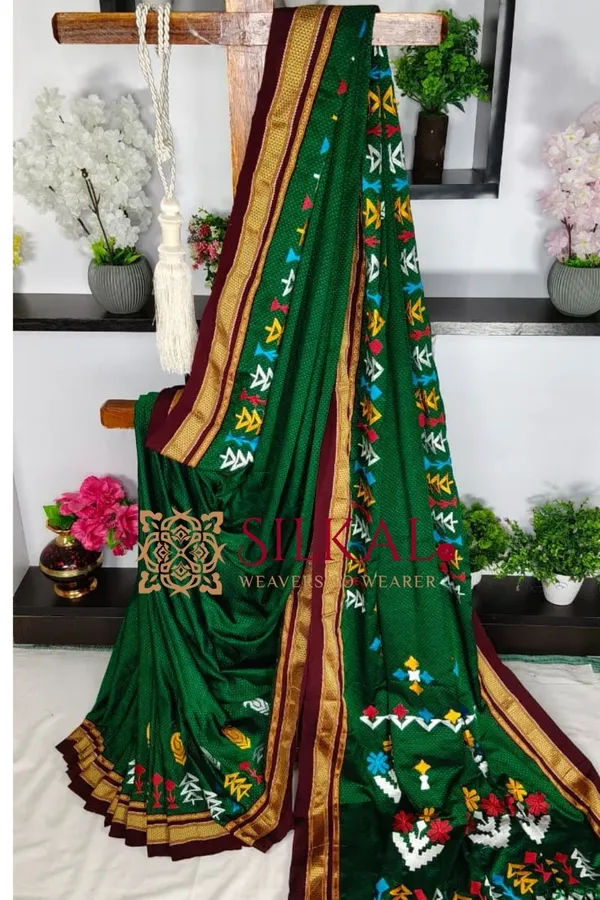 Traditional_Khun_Kasuti_Saree_SKL03933