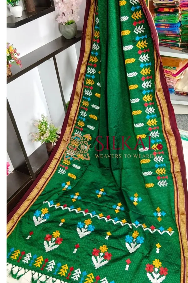 Traditional_Khun_Kasuti_Saree_SKL03933