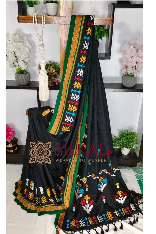 Traditional_Khun_Kasuti_Saree_SKL03934