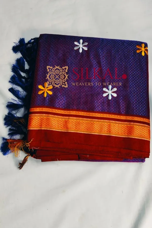 Traditional_Khun_Kasuti_Saree_SKL03935