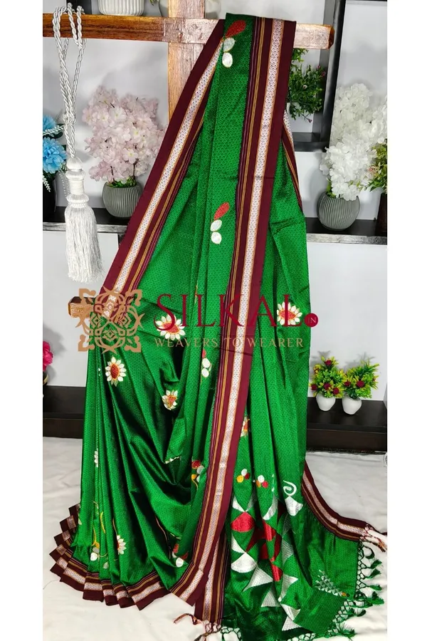 Traditional_Khun_Kasuti_Saree_SKL04085