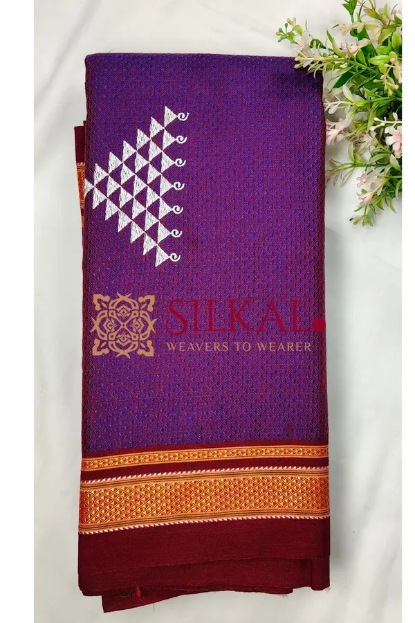 Traditional_Khun_Kasuti_Saree_SKL04087