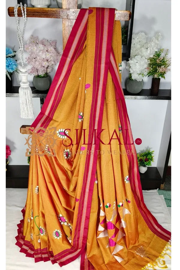 Traditional_Khun_Kasuti_Saree_SKL04089