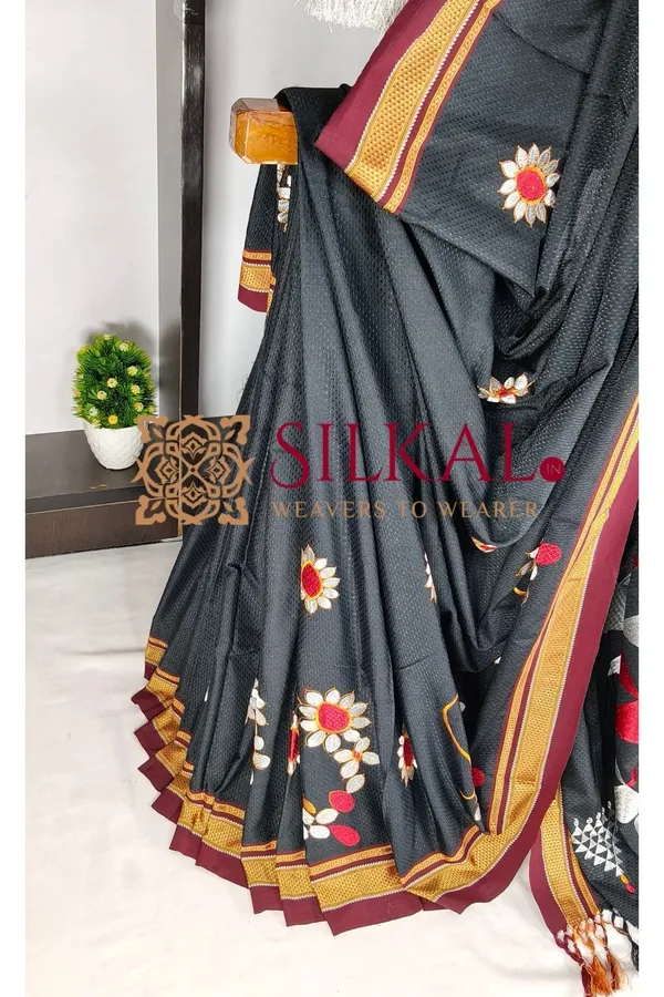 Traditional_Khun_Kasuti_Saree_SKL04090