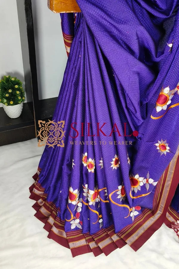 Traditional_Khun_Kasuti_Saree_SKL04091
