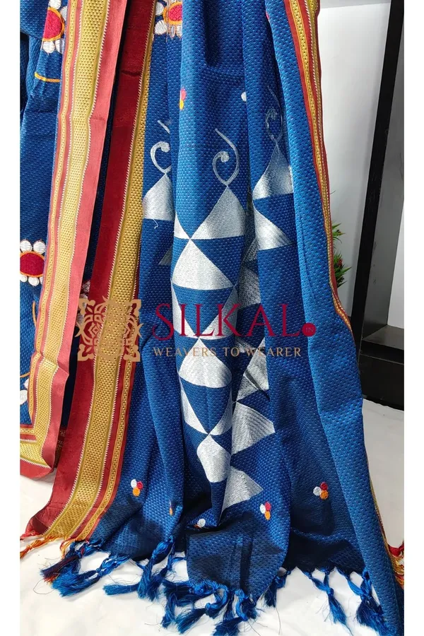 Traditional_Khun_Kasuti_Saree_SKL04094