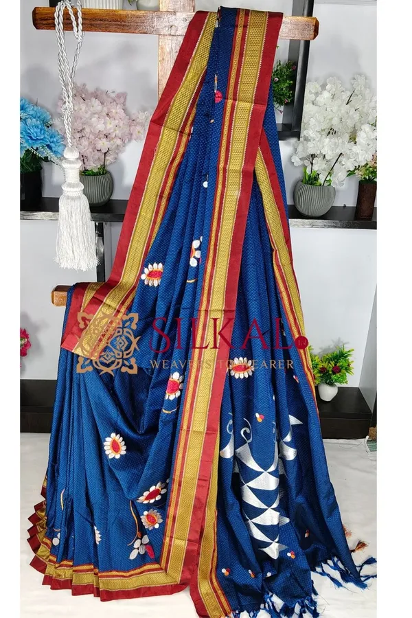 Traditional_Khun_Kasuti_Saree_SKL04094