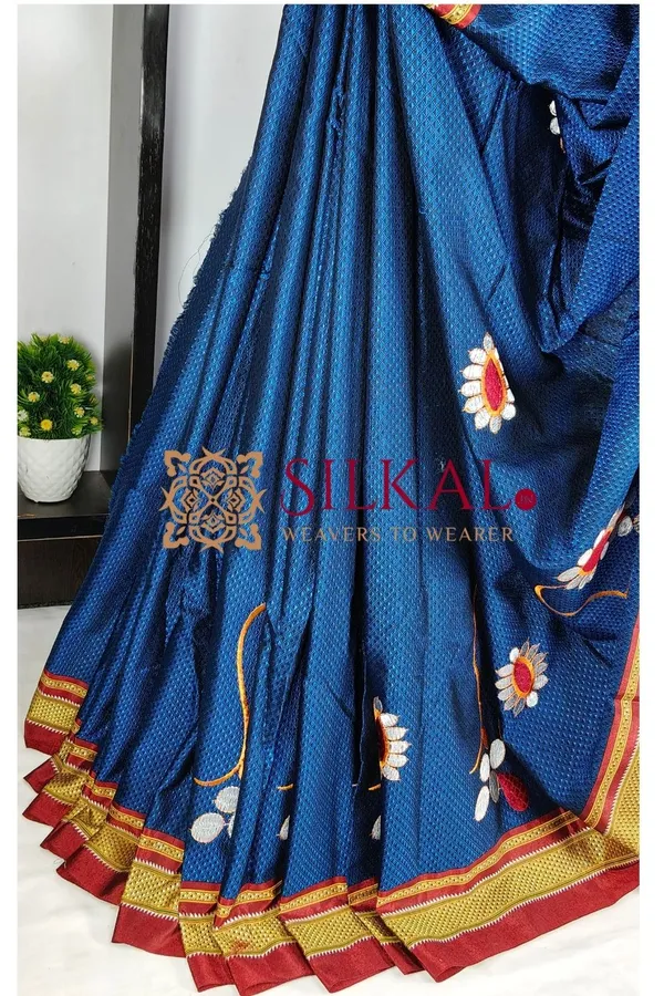 Traditional_Khun_Kasuti_Saree_SKL04094