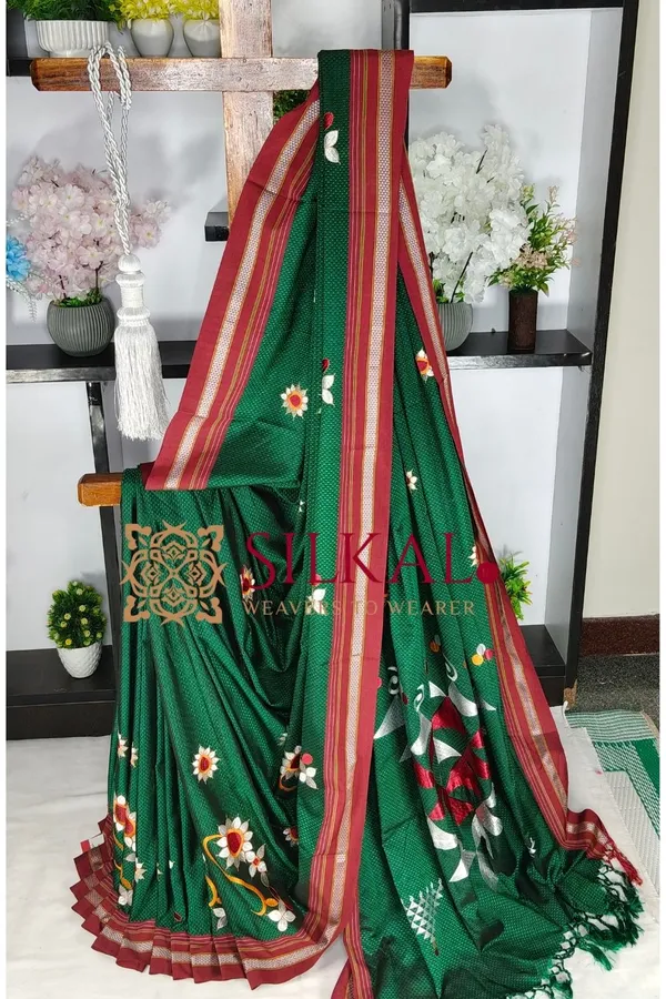 Traditional_Khun_Kasuti_Saree_SKL04095