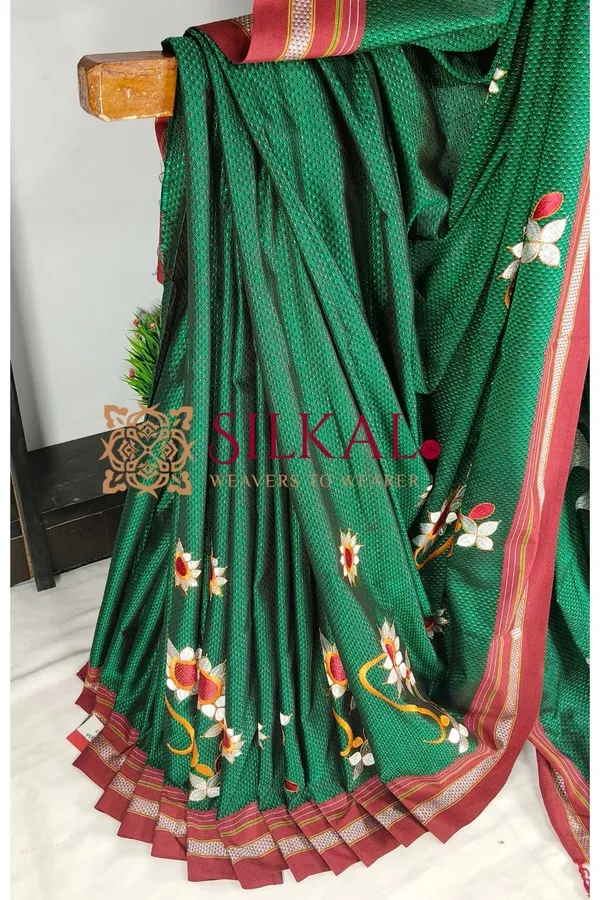 Traditional_Khun_Kasuti_Saree_SKL04095