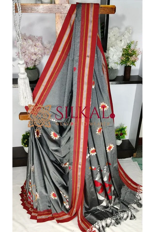 Traditional_Khun_Kasuti_Saree_SKL04107