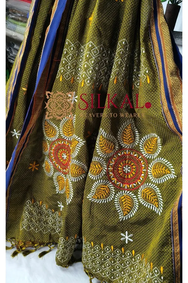 Traditional_Khun_Kasuti_Saree_SKL04259