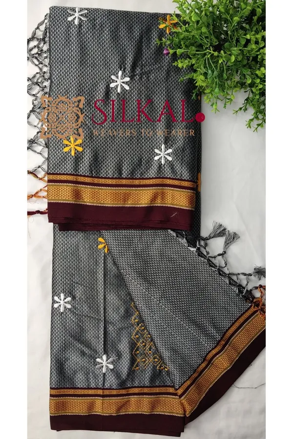 Traditional_Khun_Kasuti_Saree_SKL04262