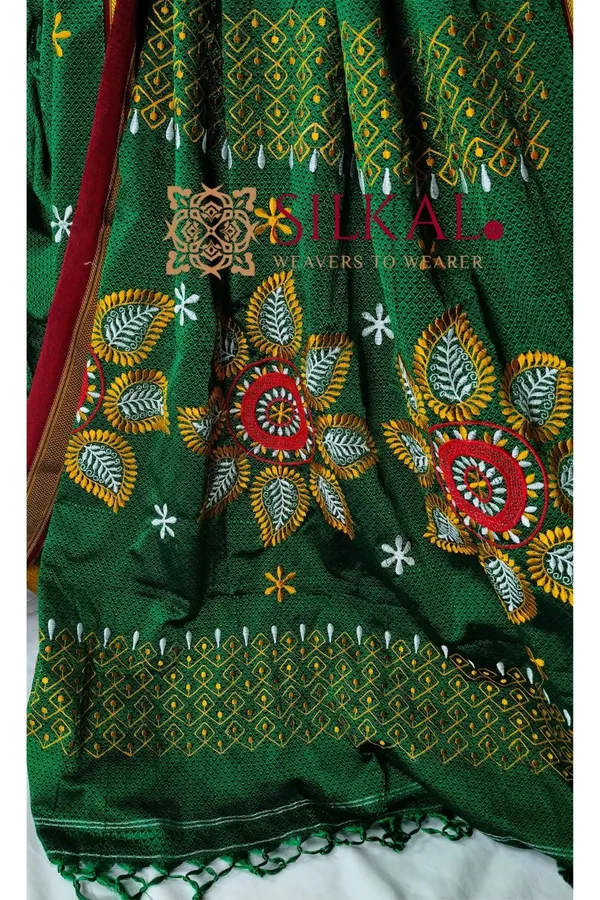 Traditional_Khun_Kasuti_Saree_SKL04263