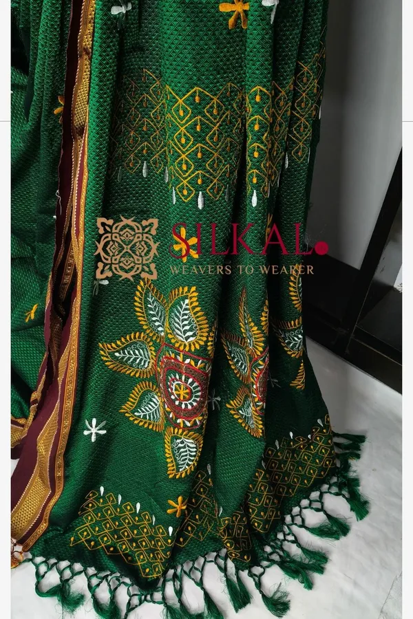 Traditional_Khun_Kasuti_Saree_SKL04265