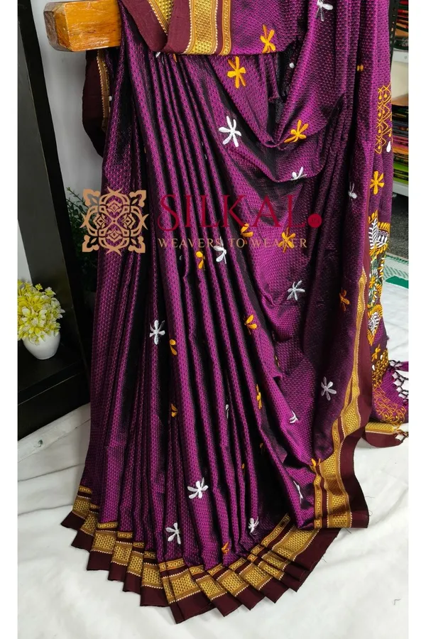 Traditional_Khun_Kasuti_Saree_SKL04266