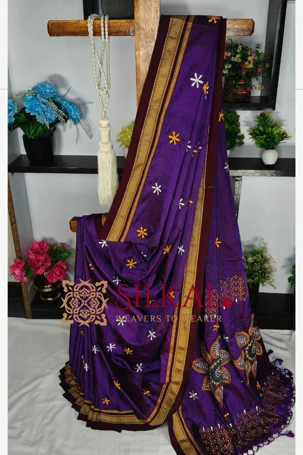 Traditional_Khun_Kasuti_Saree_SKL04268