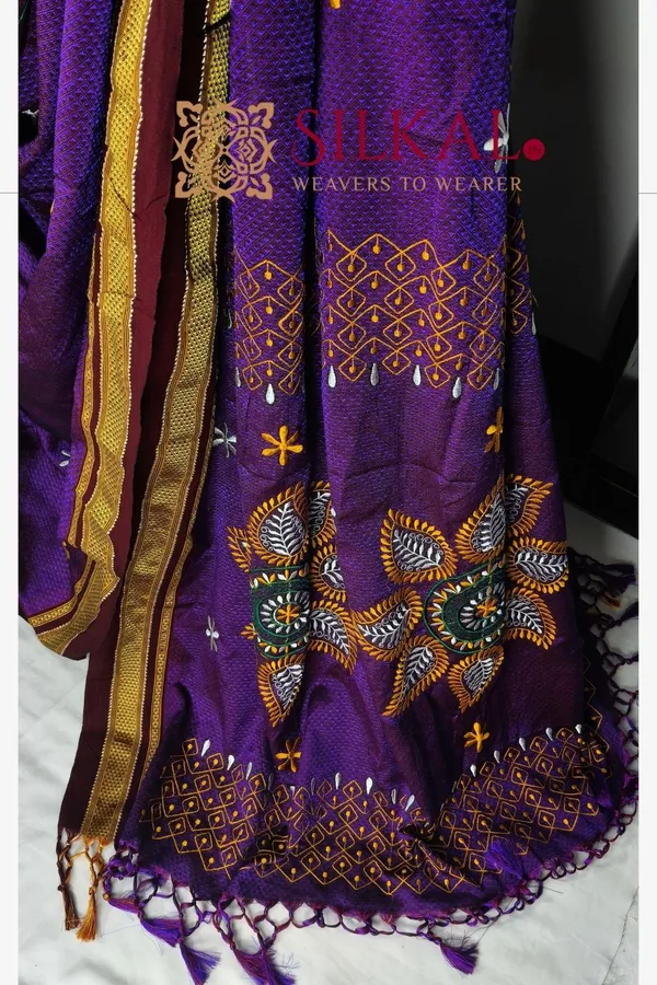 Traditional_Khun_Kasuti_Saree_SKL04268