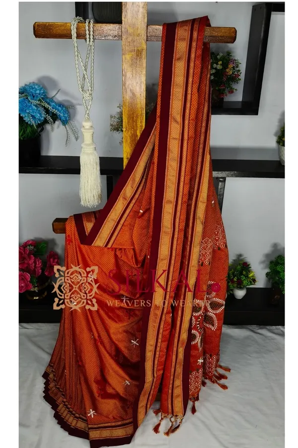 Traditional_Khun_Kasuti_Saree_SKL04269