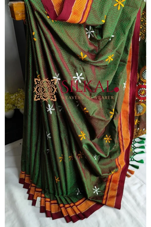 Traditional_Khun_Kasuti_Saree_SKL04270