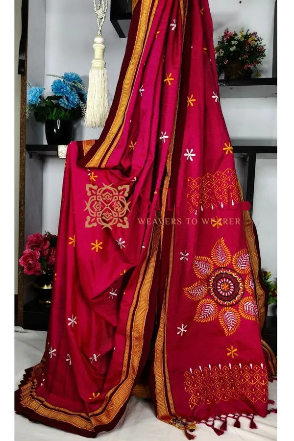Traditional_Khun_Kasuti_Saree_SKL04271
