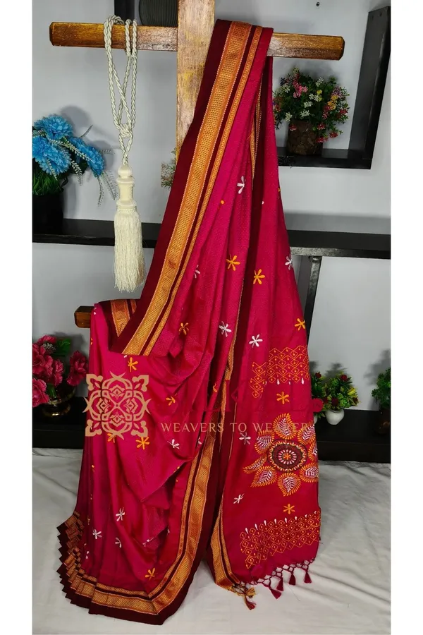 Traditional_Khun_Kasuti_Saree_SKL04271