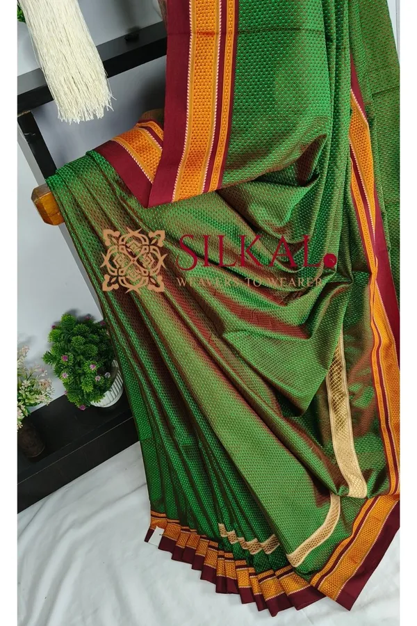 Traditional_Khun_Lace_Work_Saree_SKL04274
