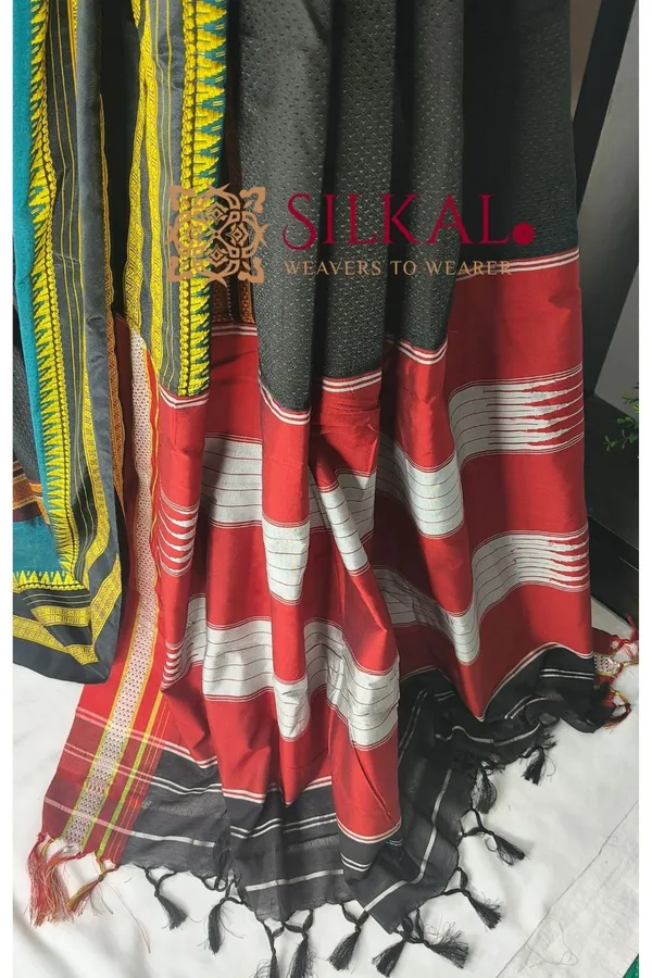 Traditional_Khun_Lace_Work_Saree_SKL04282