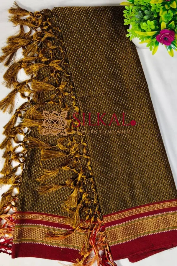 Traditional_khun_Dupatta_With_Tassels_SKLD03907