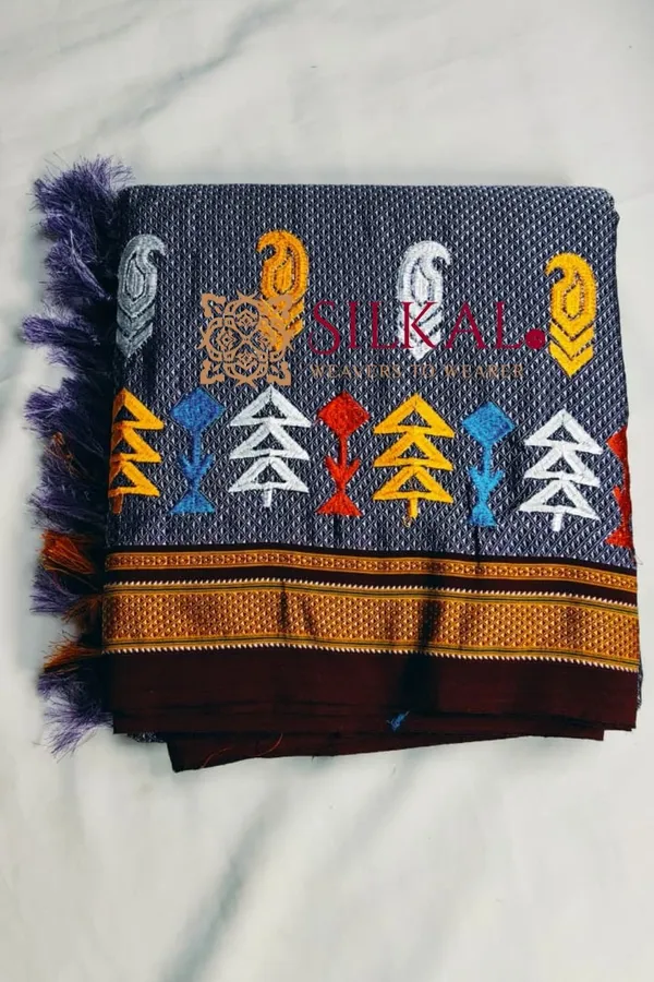 Traditional_khun_Kasuti_Saree_SKL03927