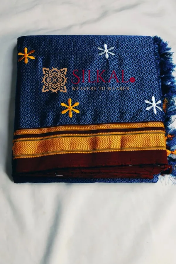 Traditional_khun_Kasuti_Saree_SKL03936